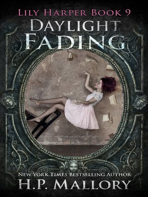 cover image of Daylight Fading